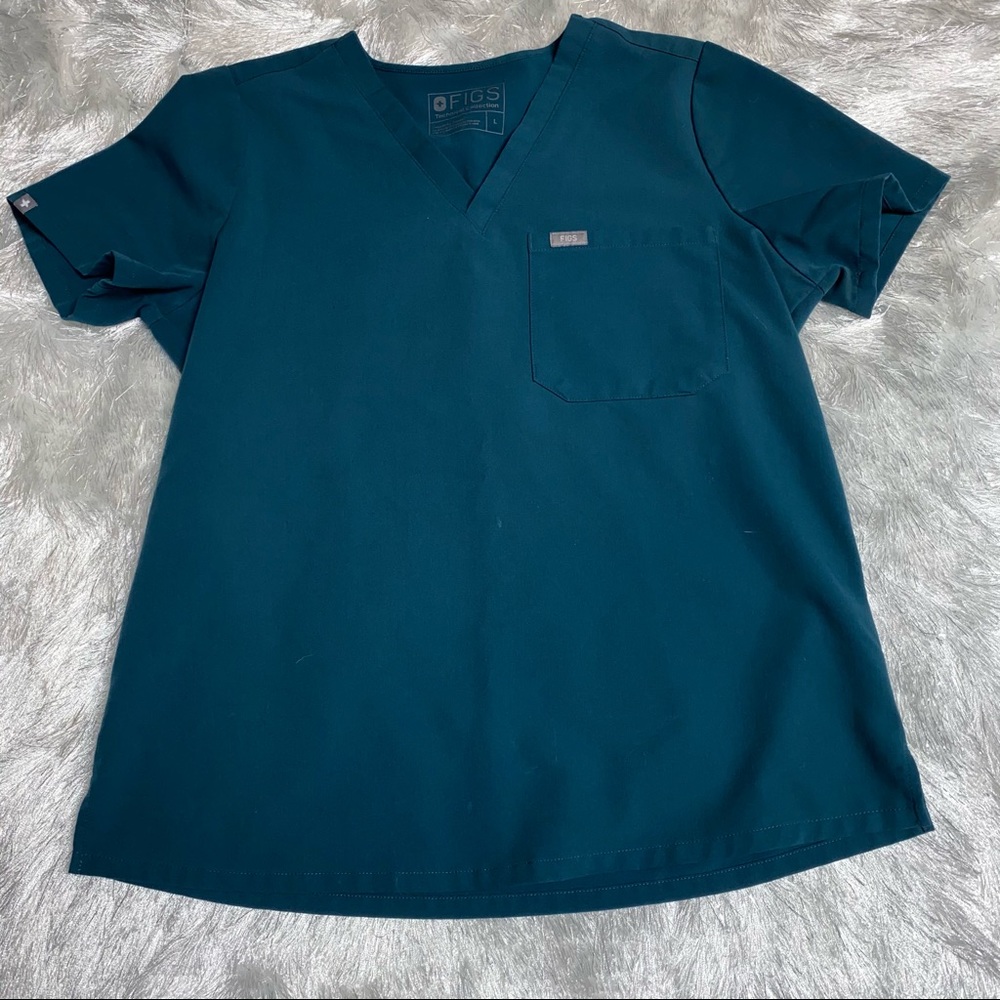Women’s Figs Caribbean Blue Catarina scrub top 💙